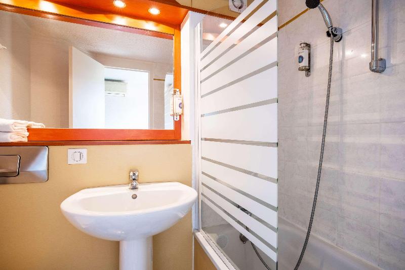 Comfort Hotel Montlucon - Oda