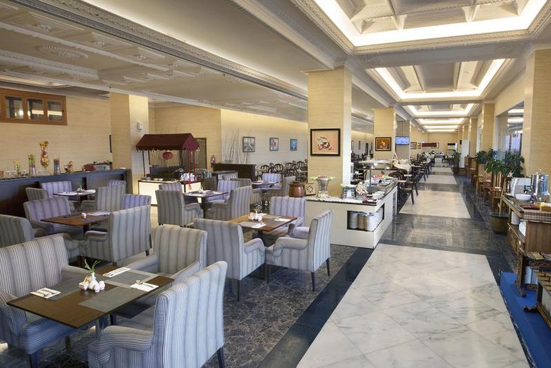 The Rich Jogja Hotel - Restoran