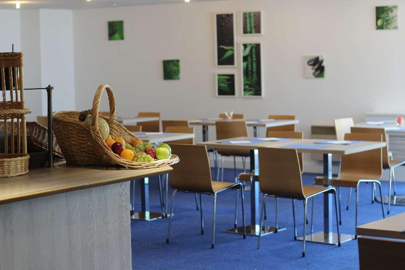 Kyriad Nemours - Restoran
