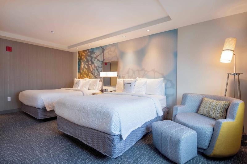 Courtyard New York Queens/Fresh Meadows - Oda