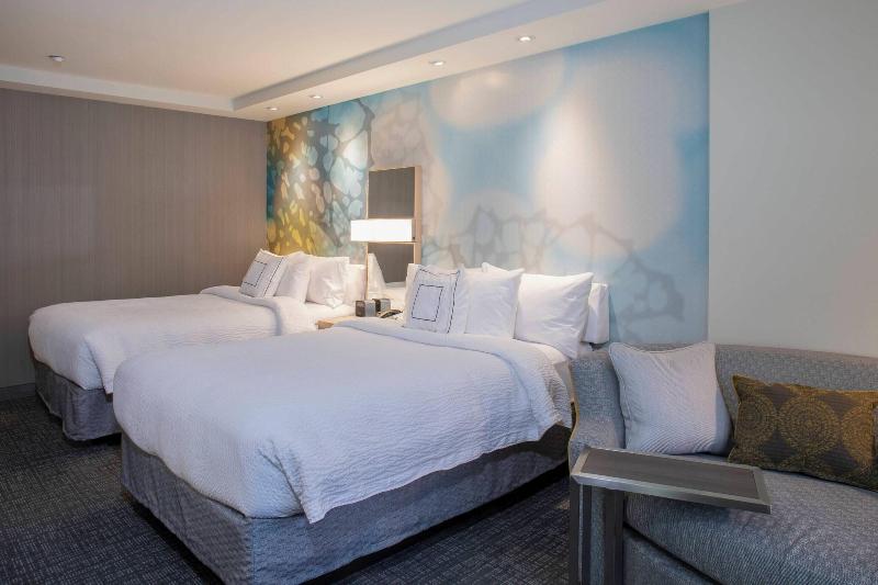 Courtyard New York Queens/Fresh Meadows - Oda