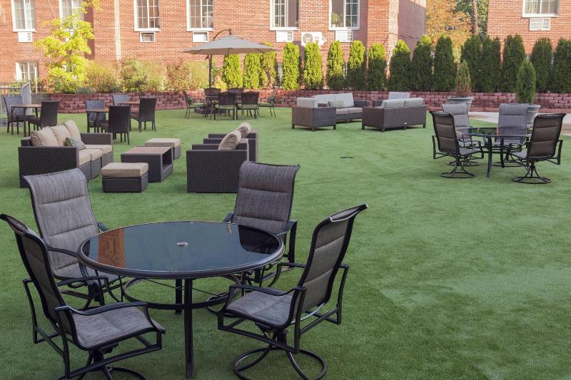 Courtyard New York Queens/Fresh Meadows - Teras