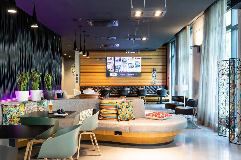 Moxy Frankfurt Airport - Genel