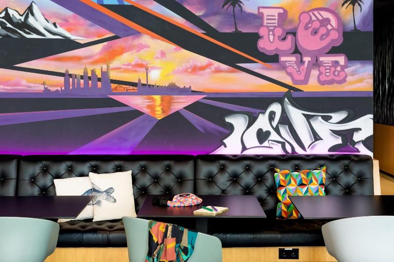 Moxy Frankfurt Airport - Genel