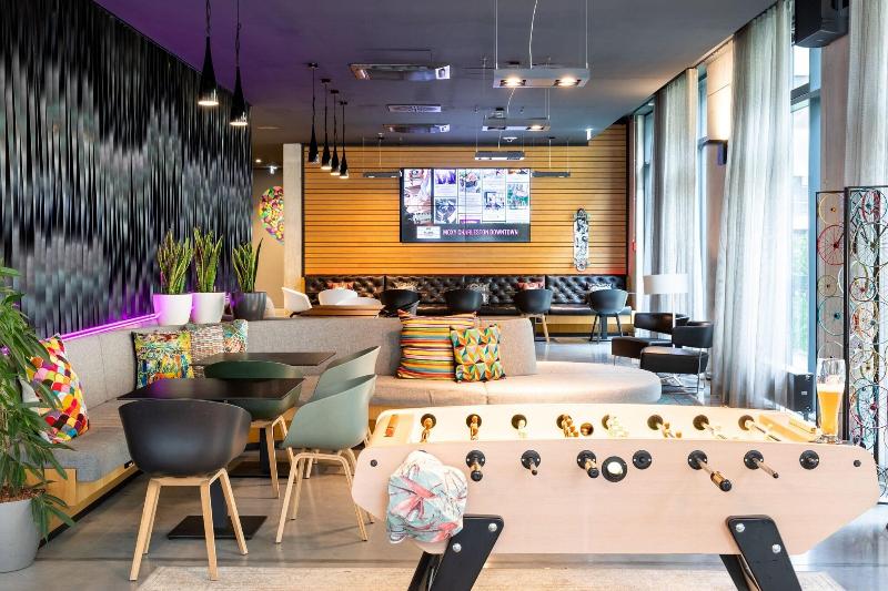 Moxy Frankfurt Airport - Genel