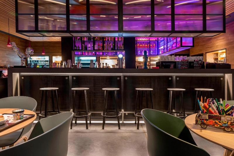 Moxy Frankfurt Airport - Restoran