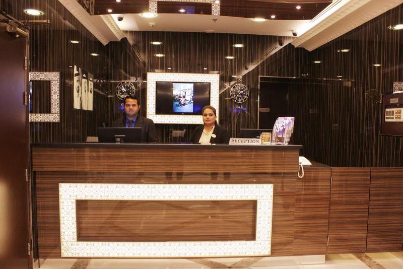 Montreal Naif Hotel - Lobi