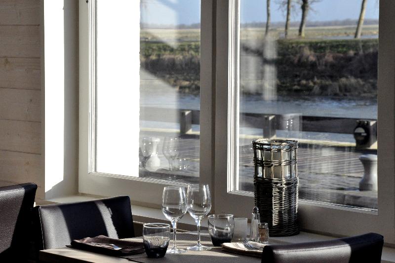 Hotel du Port et des Bains - Restoran