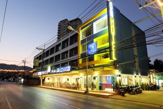 ON Hotel Phuket otel fotoğrafı