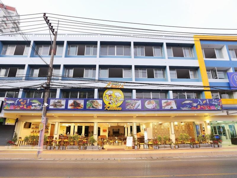 ON Hotel Phuket - Genel