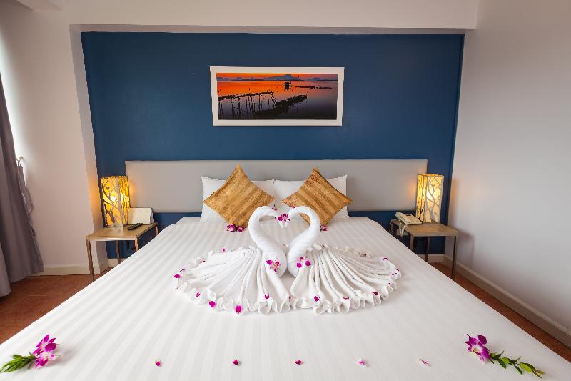 ON Hotel Phuket - Oda