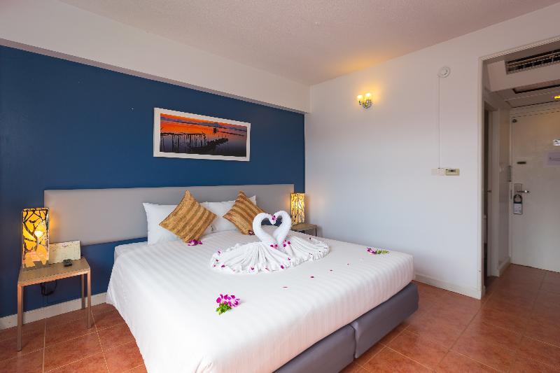ON Hotel Phuket - Oda