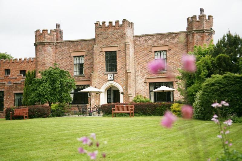 Crabwall Manor & Spa BW Signature Collection - Genel