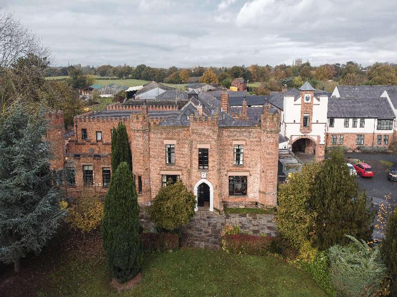 Crabwall Manor & Spa BW Signature Collection - Genel