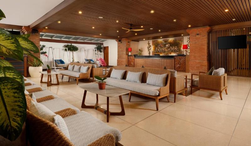 Aston Canggu Beach Resort - Lobi