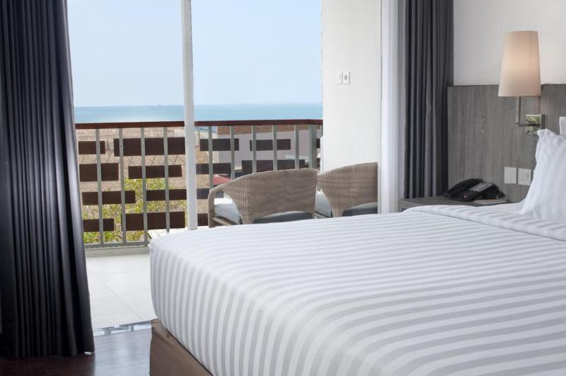 Aston Canggu Beach Resort - Oda