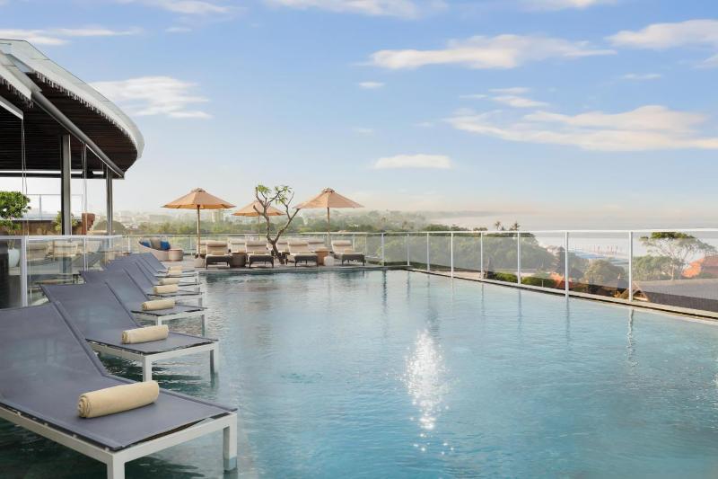 Aston Canggu Beach Resort - Havuz