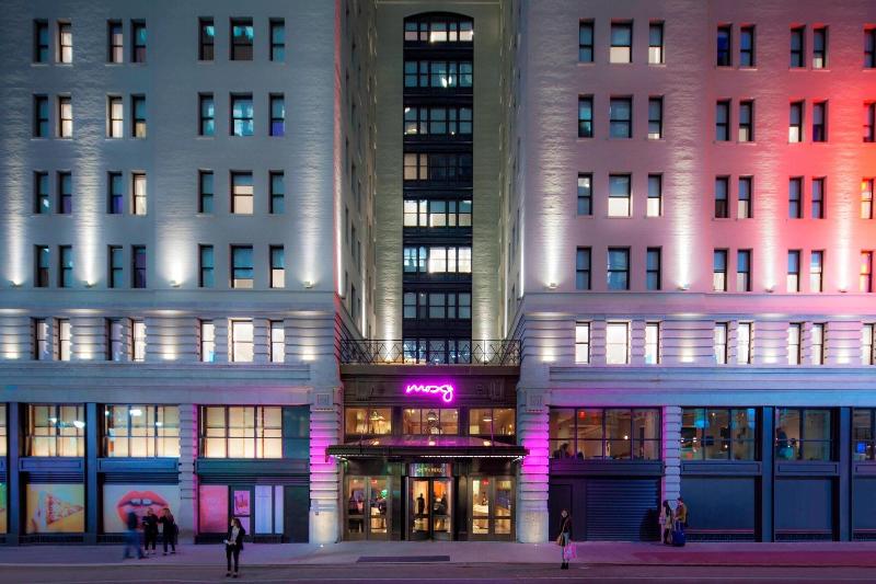 MOXY NYC Times Square - Genel