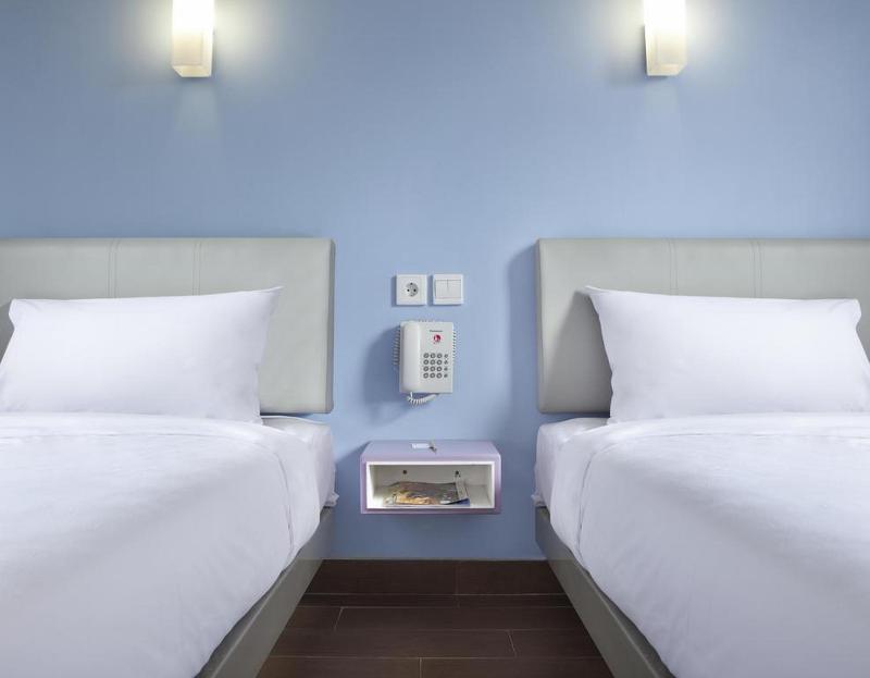 Amaris Hotel Margorejo Surabaya - Oda