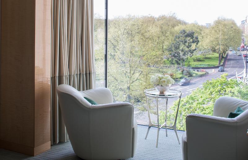 Four Seasons Hotel London at Park Lane - Oda