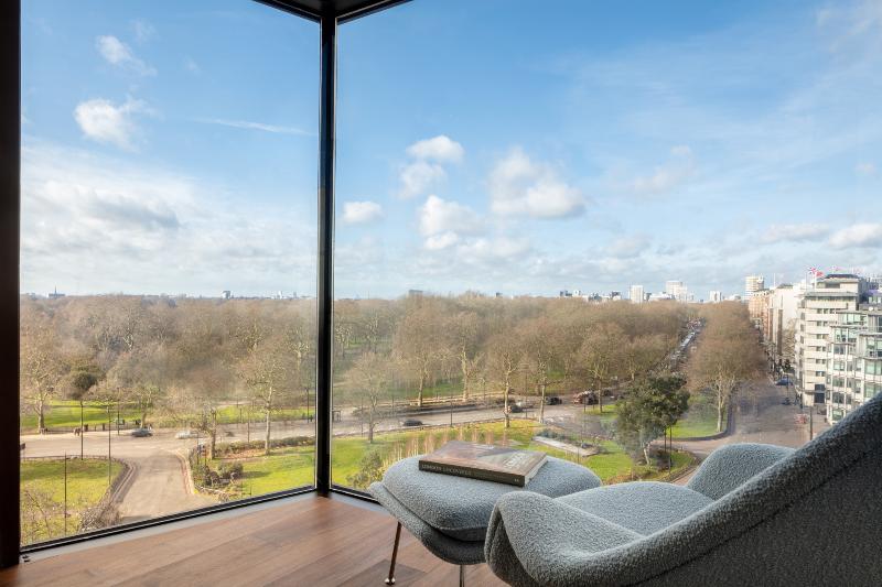 Four Seasons Hotel London at Park Lane - Oda