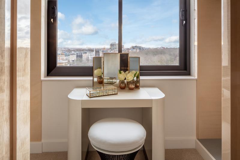 Four Seasons Hotel London at Park Lane - Oda