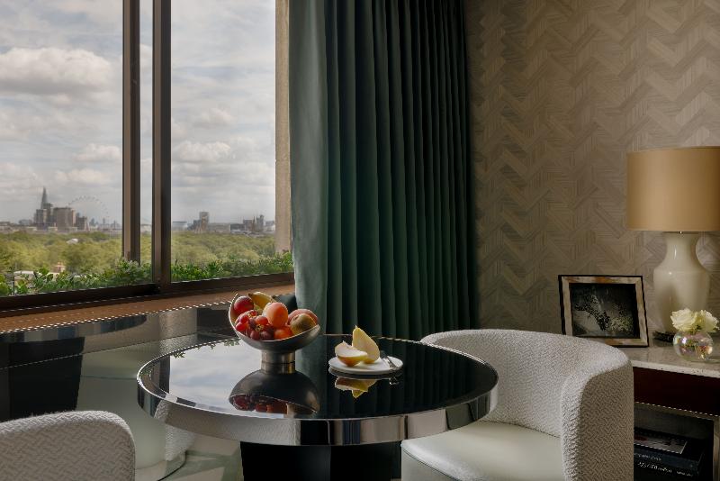 Four Seasons Hotel London at Park Lane - Oda