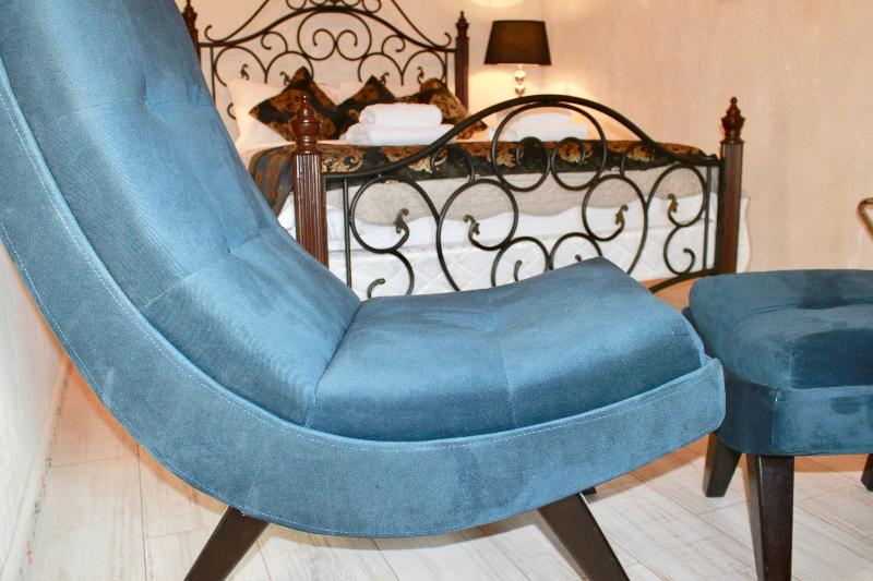 Heritage Palace Varos - Quaint & Elegant Hotels - Oda