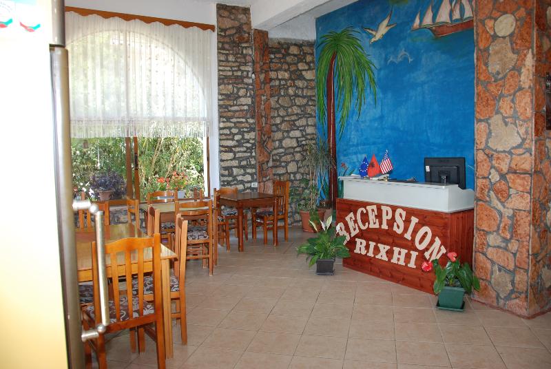 Hotel Rixhi - Lobi