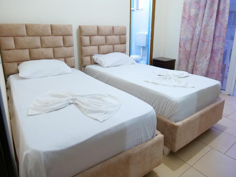 Hotel Rixhi - Oda