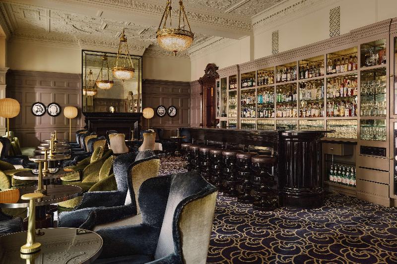 Connaught - Bar