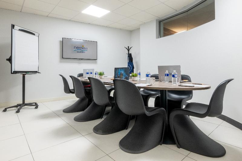 Nemea Appart Hotel Toulouse Concorde Gare Matabiau - Toplantı