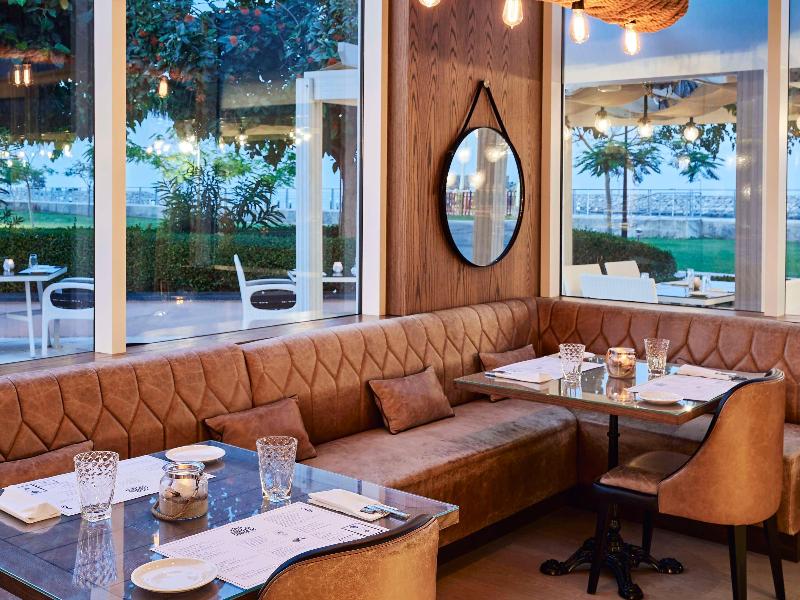 Fairmont Fujairah Beach Resort - Restoran