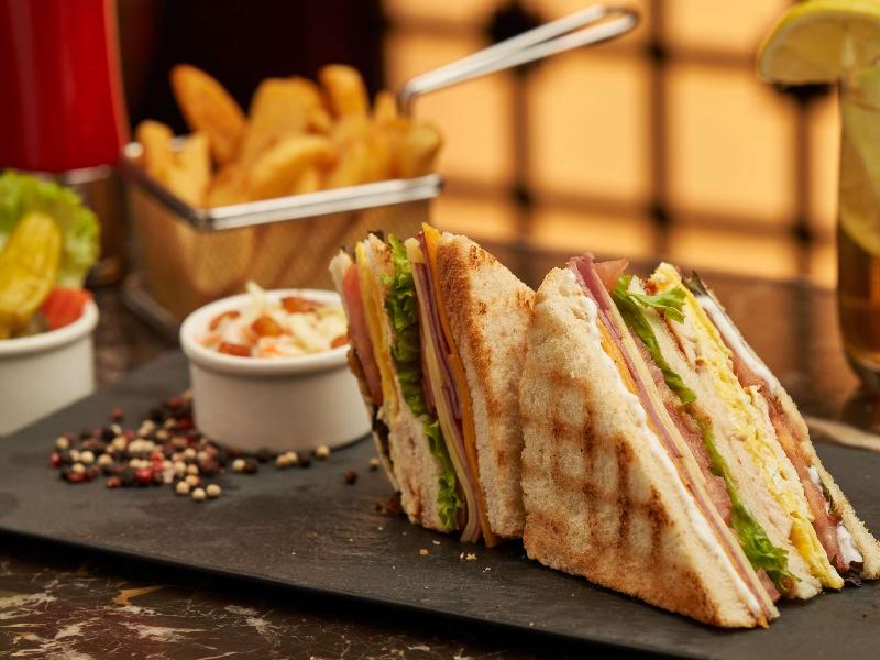 Swissotel Al Maqam Makkah - Bar