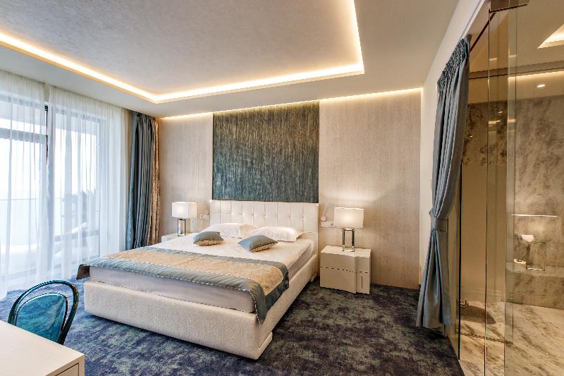Hotel Opera Mamaia Nord - Oda