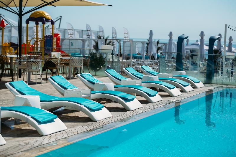 Hotel Opera Mamaia Nord - Havuz