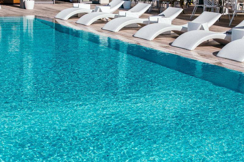 Hotel Opera Mamaia Nord - Havuz