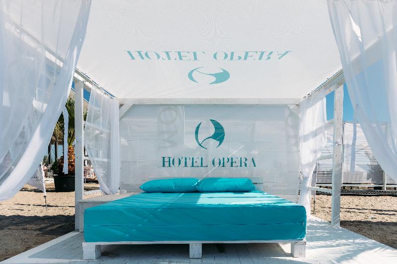 Hotel Opera Mamaia Nord - Plaj