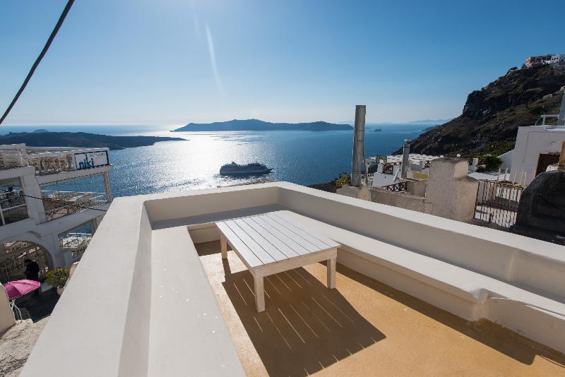 On The Cliff - Teras