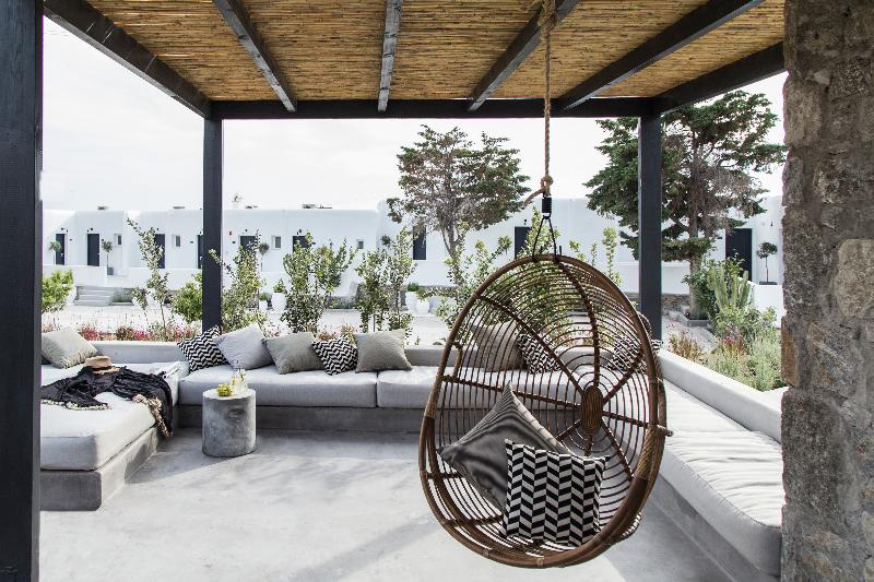 My Mykonos Boutique by Mr and Mrs White - Oda