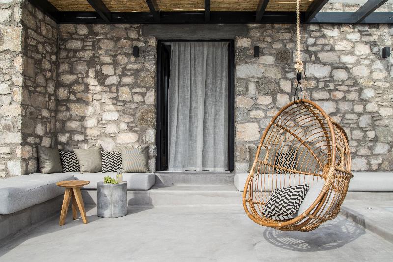 My Mykonos Boutique by Mr and Mrs White - Oda