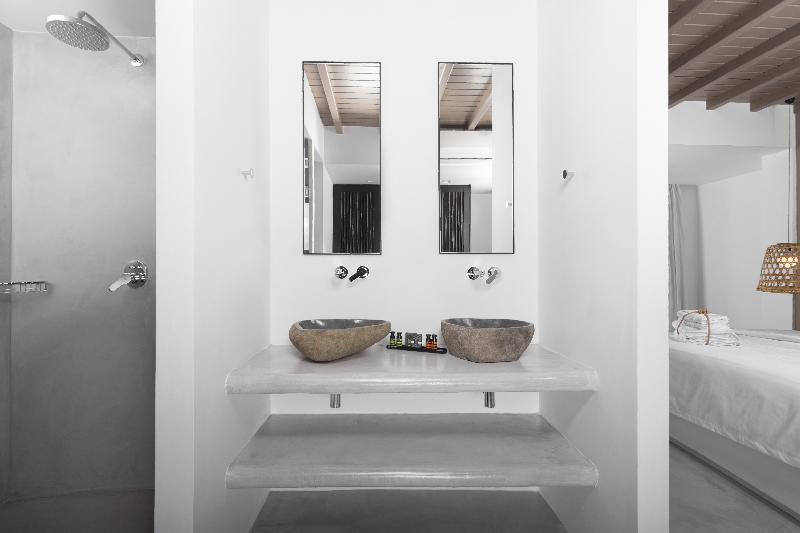 My Mykonos Boutique by Mr and Mrs White - Oda