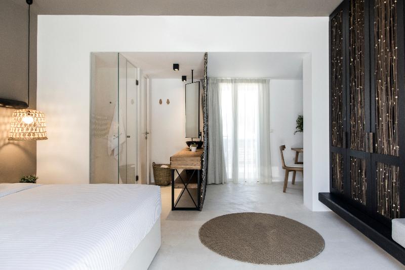 My Mykonos Boutique by Mr and Mrs White - Oda
