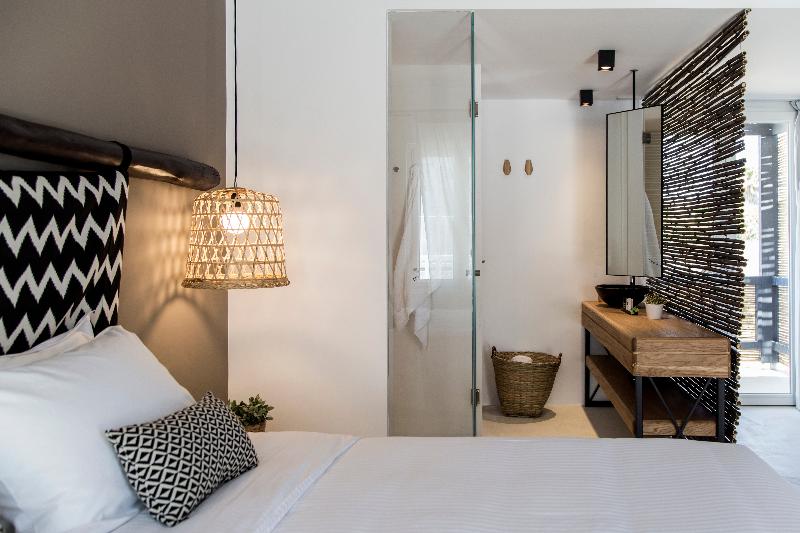My Mykonos Boutique by Mr and Mrs White - Oda