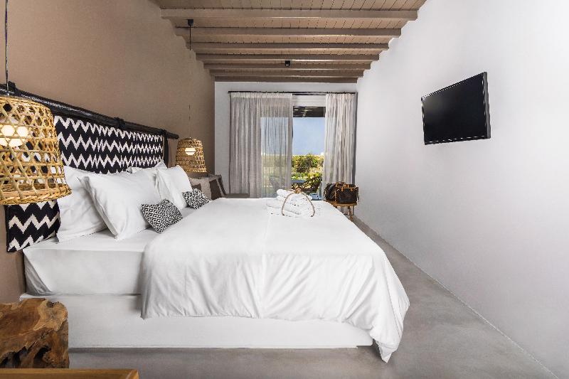 My Mykonos Boutique by Mr and Mrs White - Oda