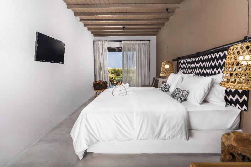 My Mykonos Boutique by Mr and Mrs White - Oda