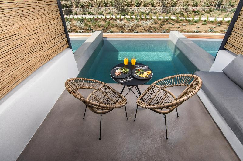 My Mykonos Boutique by Mr and Mrs White - Oda