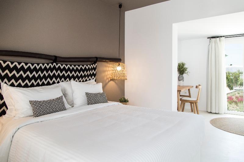 My Mykonos Boutique by Mr and Mrs White - Oda