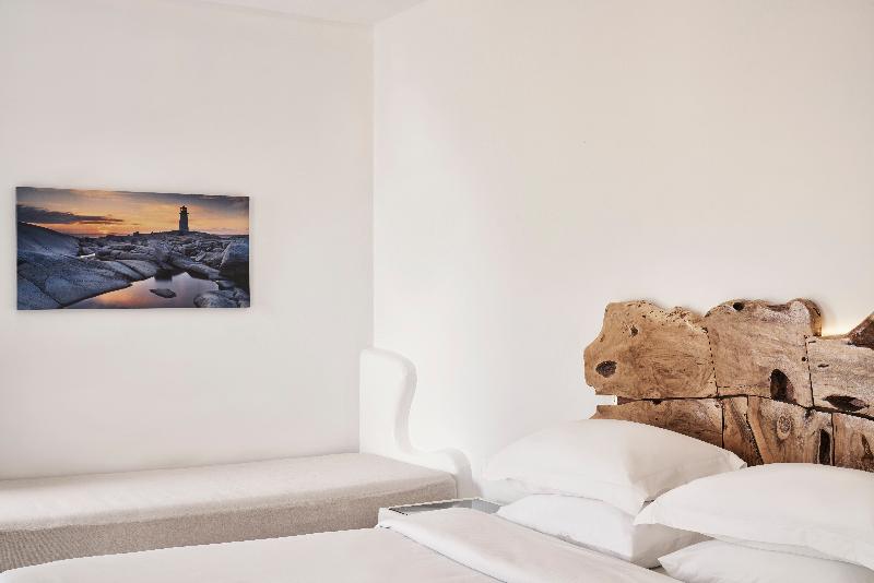 My Mykonos Boutique by Mr and Mrs White - Oda
