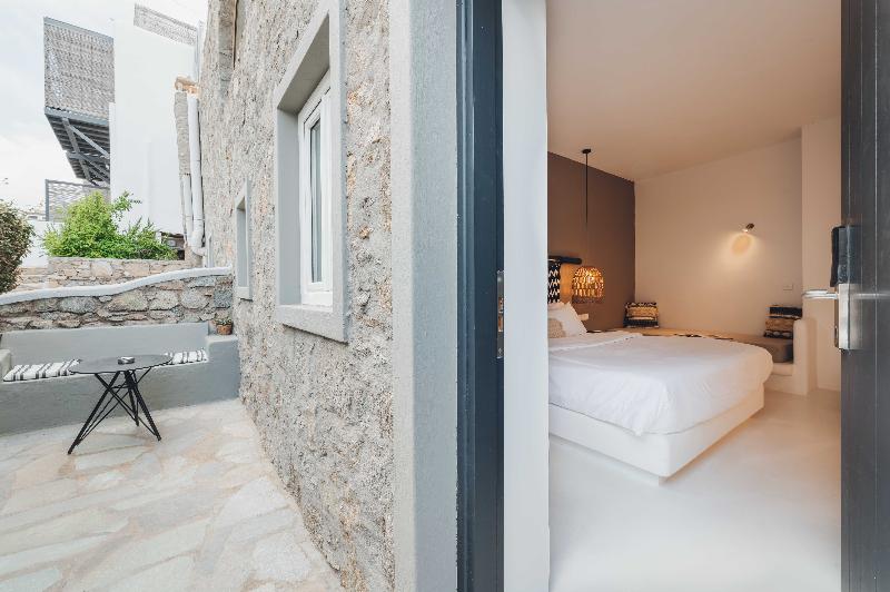 My Mykonos Boutique by Mr and Mrs White - Oda